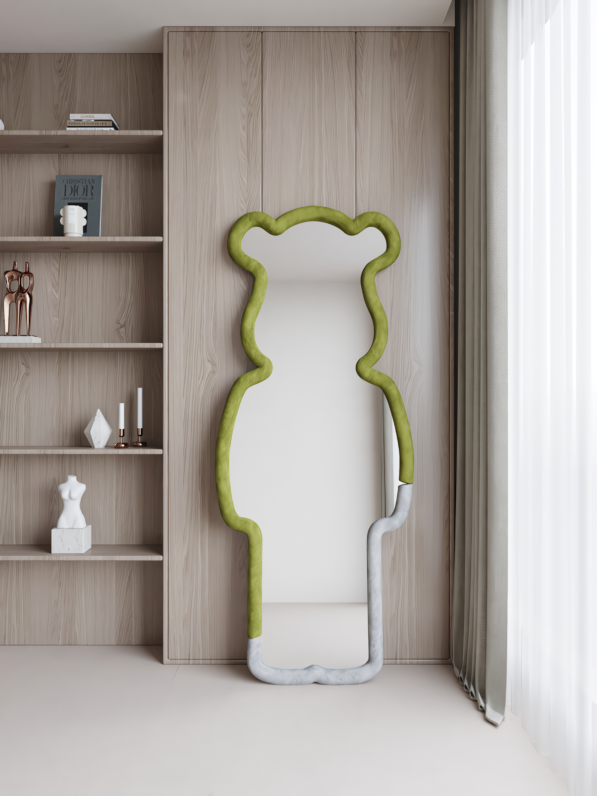 Bear Mirror (MO18)